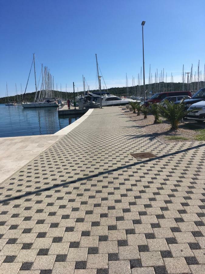 Luxury Apartments Vucinic Пироваць Екстер'єр фото
