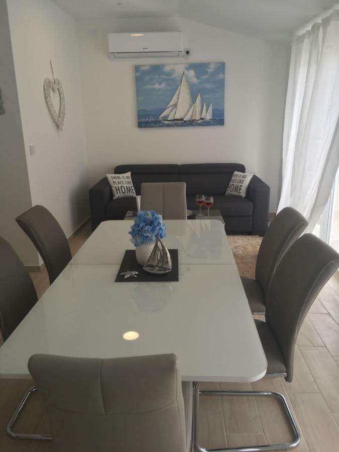 Luxury Apartments Vucinic Пироваць Екстер'єр фото