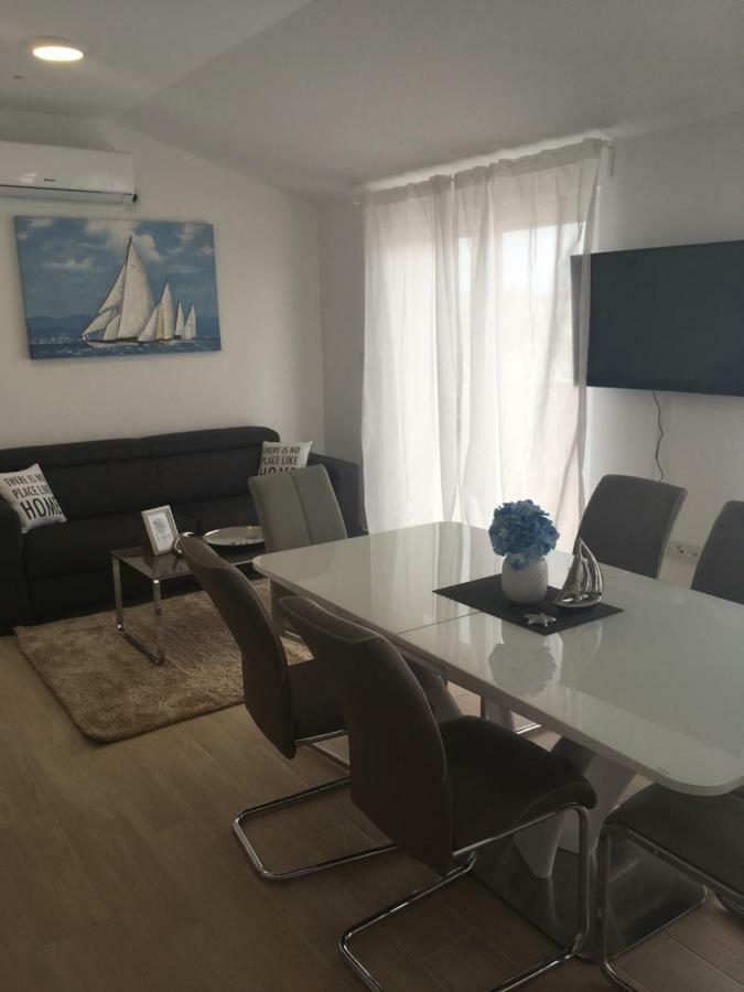 Luxury Apartments Vucinic Пироваць Екстер'єр фото